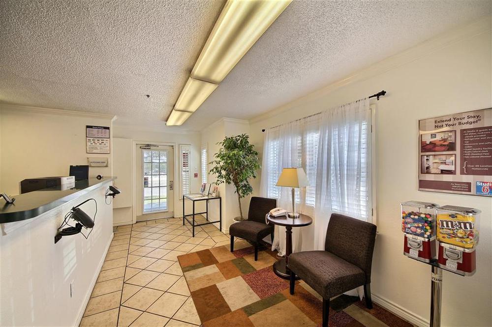 Studio 6-San Antonio, Tx - Six Flags Interior photo